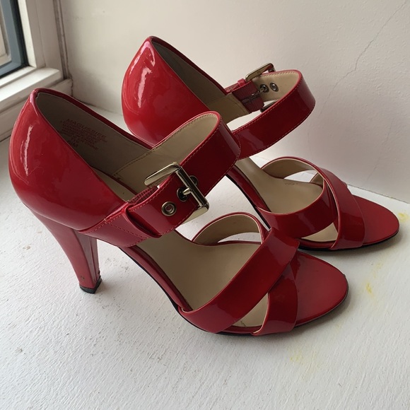 Anne Klein patent leather heeled shoes 👠 - Picture 7 of 8